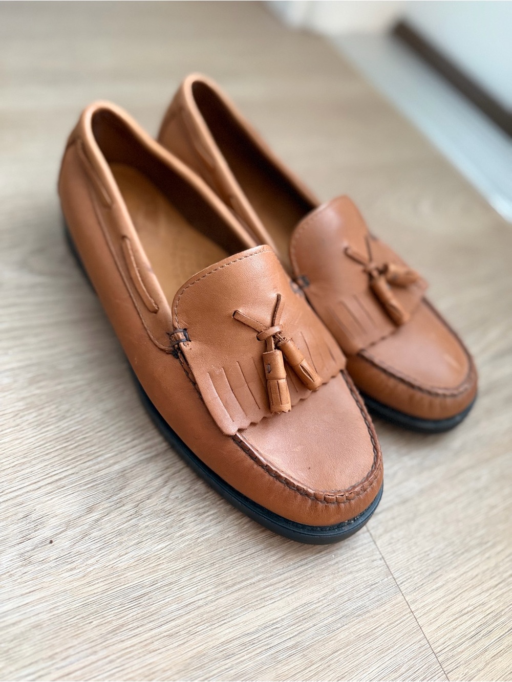 G.H. Bass & Co. Tassel Fringe Loafers in Cognac Brown